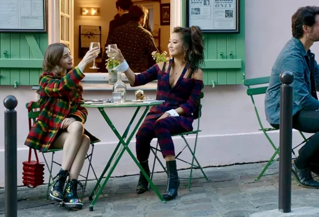 Кадры из сериала Эмили в Париже 1 сезон