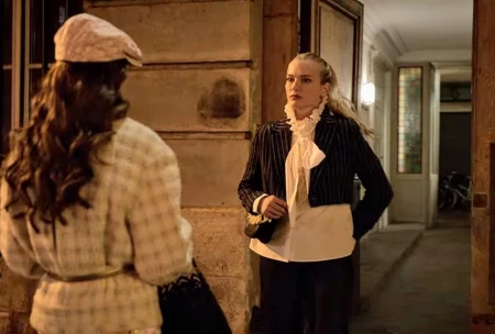 Превью сериала Эмили в Париже с 2020 года