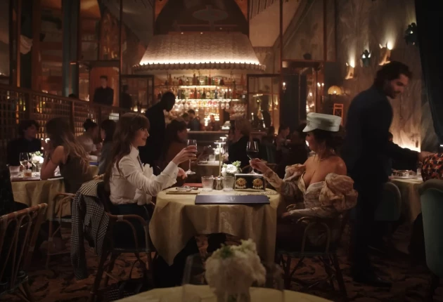 Кадры из сериала Эмили в Париже 4 сезон